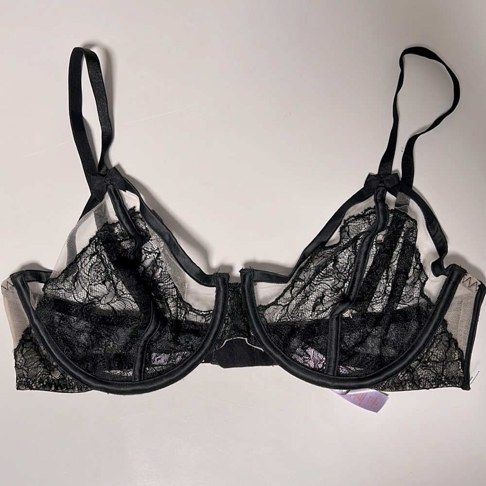 NWOT Savage x Fenty Lace Bra 36C